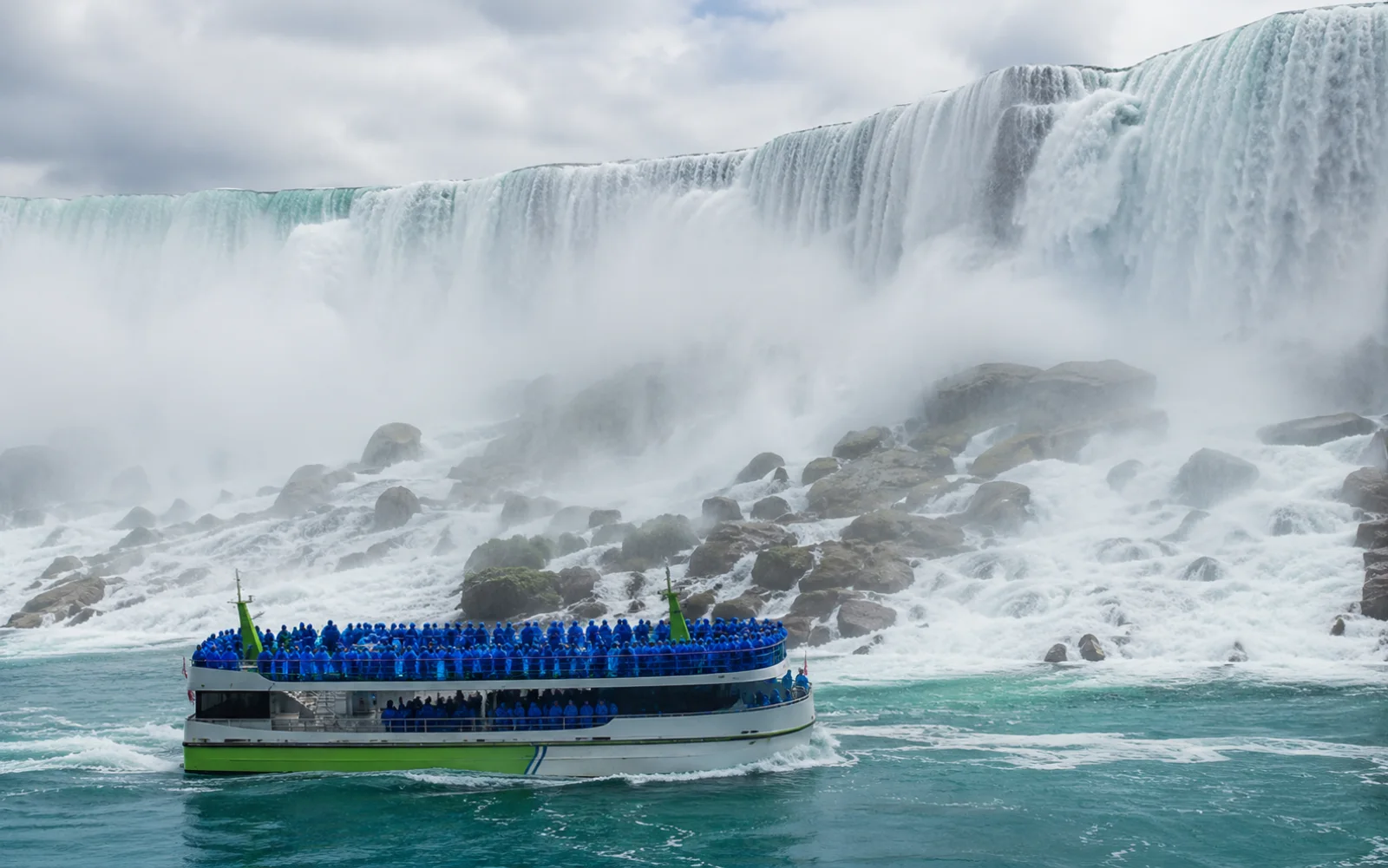 Riding the Boat at Niagara Falls: A Practical Guide